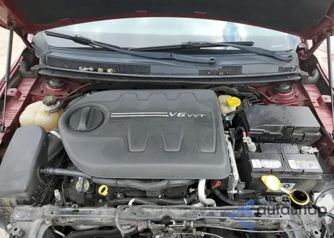 2015 Chrysler 200 C z USA, uszkodzony, nr VIN 1C3CCCCG6FN628255